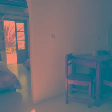 Cyclades Blue אורנוס