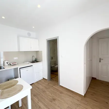 Cyclades Blue אורנוס