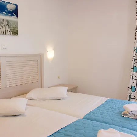 Cyclades Blue Aparthotel 3*